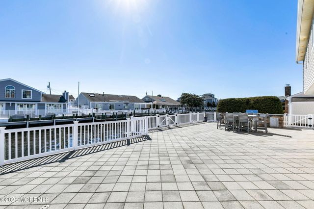 327 Tide Pond Road, Mantoloking, NJ 08738