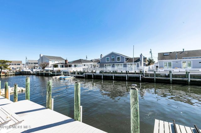 327 Tide Pond Road, Mantoloking, NJ 08738