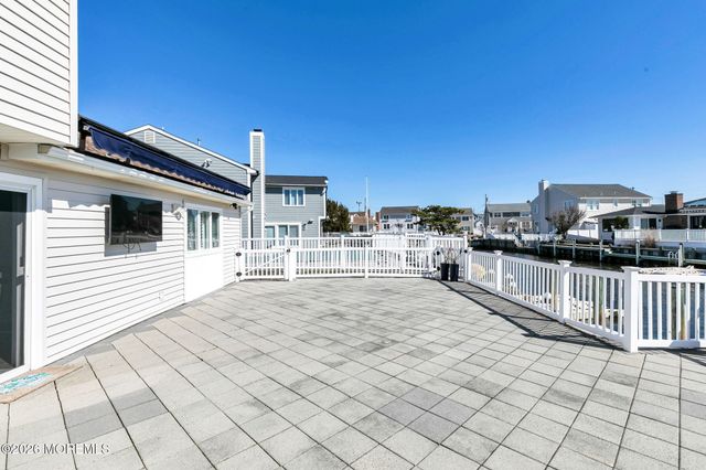 327 Tide Pond Road, Mantoloking, NJ 08738