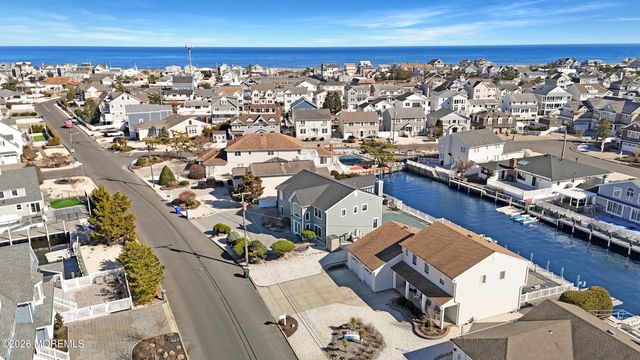 327 Tide Pond Road, Mantoloking, NJ 08738