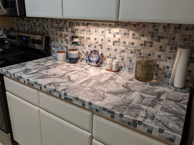 3760 Inverrary Drive 3L, Lauderhill, FL 33319