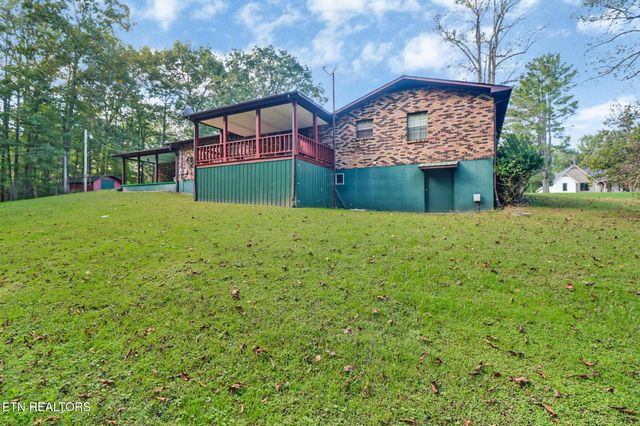 1190 Sand Cut Rd, Oneida, TN 37841