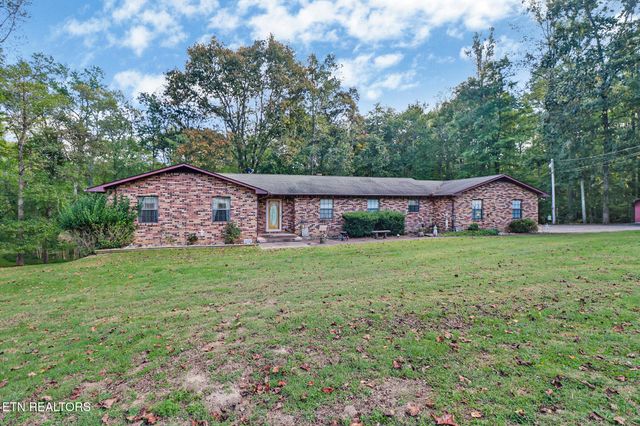 1190 Sand Cut Rd, Oneida, TN 37841