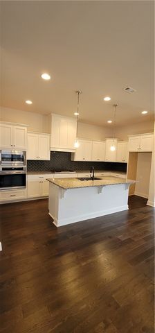 5107 SW Kemptown Place, Bentonville, AR 72713