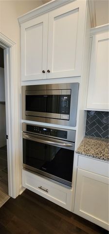 5107 SW Kemptown Place, Bentonville, AR 72713