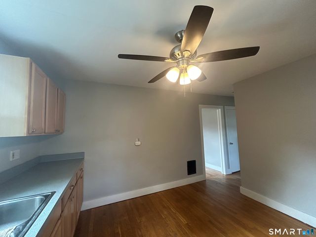 521 Rubber Avenue, Naugatuck, CT 06770