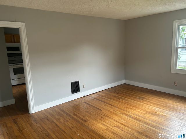521 Rubber Avenue, Naugatuck, CT 06770