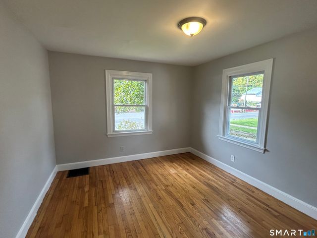 521 Rubber Avenue, Naugatuck, CT 06770