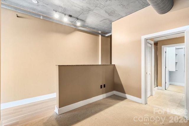505 E 6th Street 814, Charlotte, NC 28202