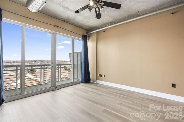 505 E 6th Street 814, Charlotte, NC 28202