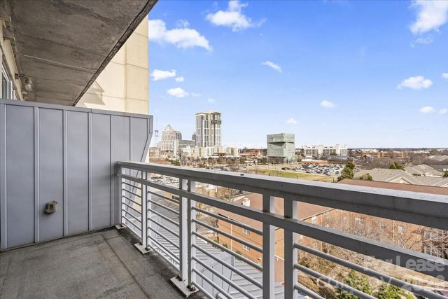 505 E 6th Street 814, Charlotte, NC 28202