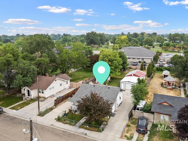 1107 Rosenlof Ave, Nampa, ID 83687