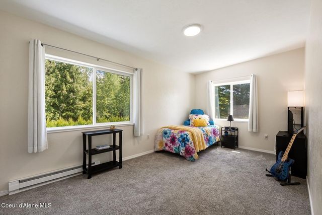 925 Lower Pack River Rd, Sandpoint, ID 83864