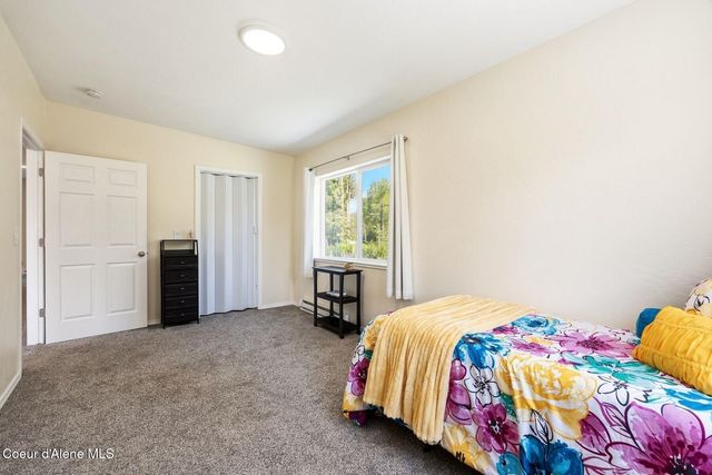 925 Lower Pack River Rd, Sandpoint, ID 83864