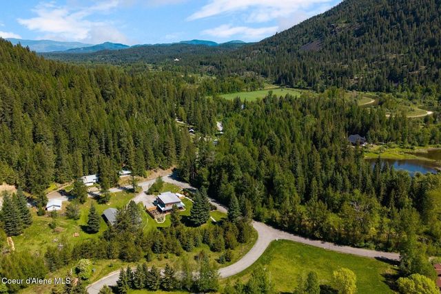 925 Lower Pack River Rd, Sandpoint, ID 83864