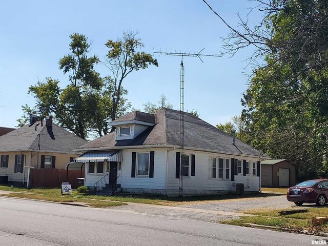 408 N UNIVERSITY Avenue, Carbondale, IL 62901