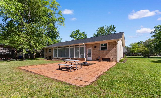 505 Country Club Dr., Conway, SC 29526