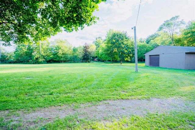 8051 Coyle Road, Whitmore Lake, MI 48189