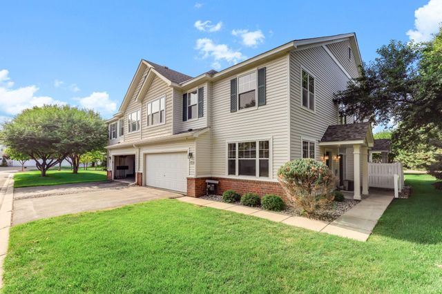 1713 Countryside Drive, Shakopee, MN 55379