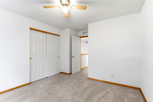 1713 Countryside Drive, Shakopee, MN 55379