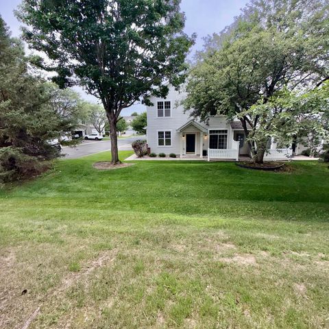 1713 Countryside Drive, Shakopee, MN 55379