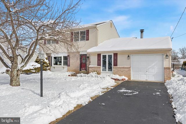 233 SHARPLESS RD, Southampton, PA 18966