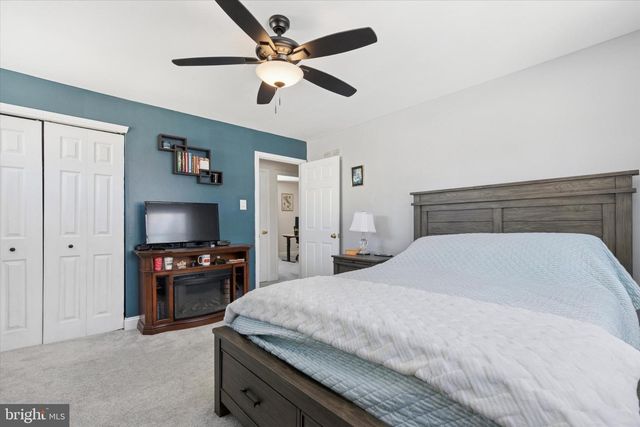 233 SHARPLESS RD, Southampton, PA 18966