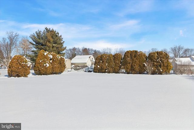 233 SHARPLESS RD, Southampton, PA 18966