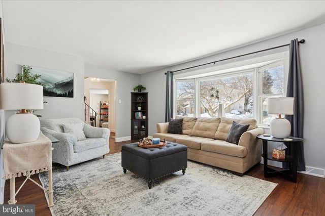 233 SHARPLESS RD, Southampton, PA 18966