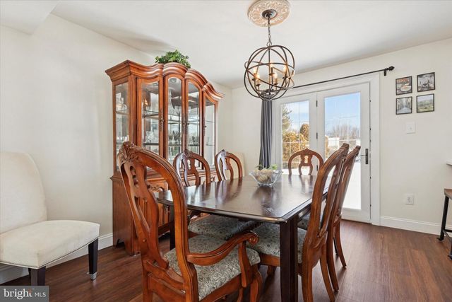 233 SHARPLESS RD, Southampton, PA 18966