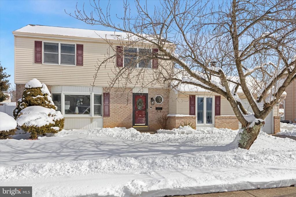 233 SHARPLESS RD, Southampton, PA 18966