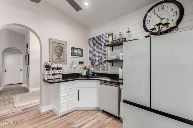 9529 E ARROWVALE Drive, Sun Lakes, AZ 85248