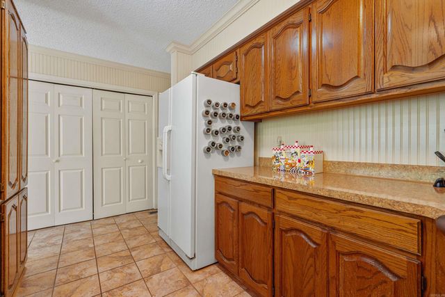 2 Palencia Lane, Hot Springs Village, AR 71909