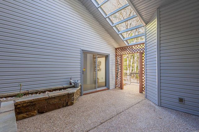 2 Palencia Lane, Hot Springs Village, AR 71909