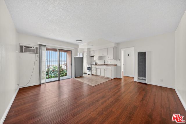 941 S Gramercy Place, Los Angeles, CA 90019