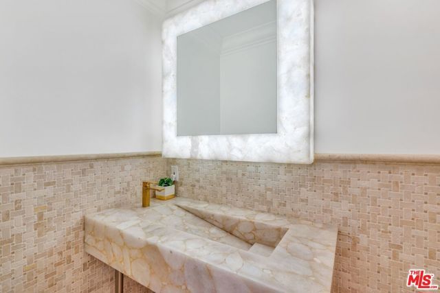 2177 Summitridge Drive, Beverly Hills, CA 90210
