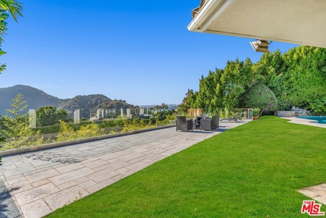 2177 Summitridge Drive, Beverly Hills, CA 90210