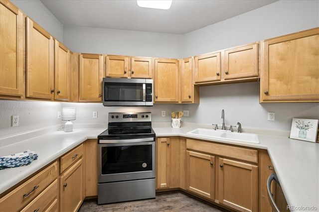 2894 W Riverwalk Circle B211, Littleton, CO 80123