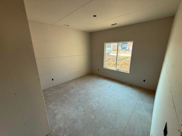 8968 E Joshua St, Bel Aire, KS 67226