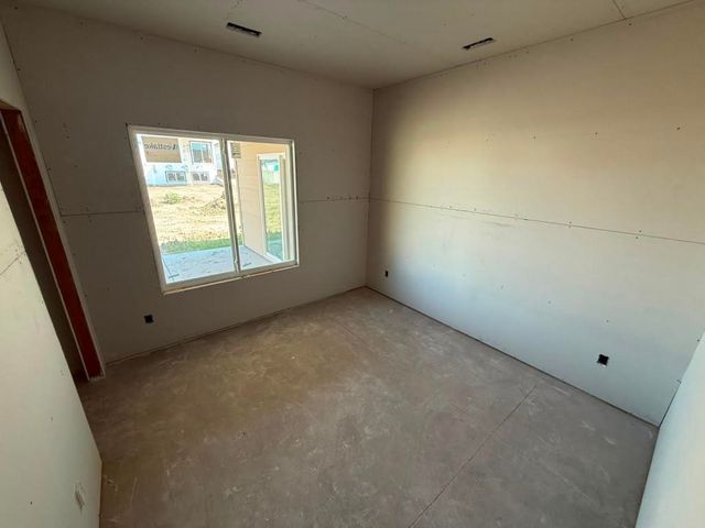 8968 E Joshua St, Bel Aire, KS 67226