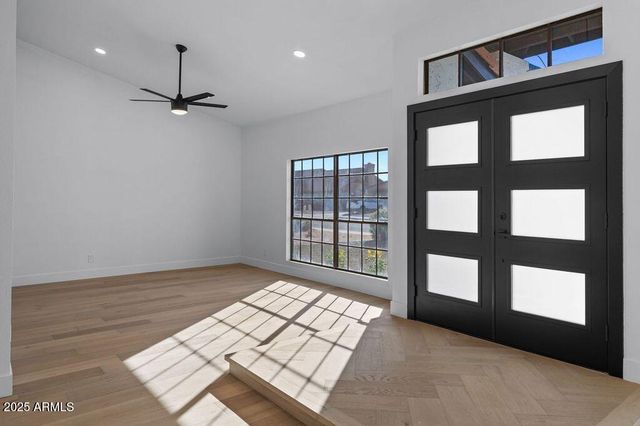 2654 E Kenwood Street, Mesa, AZ 85213