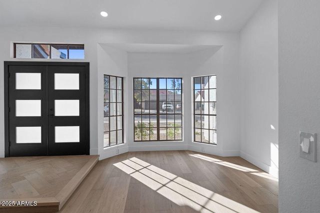 2654 E Kenwood Street, Mesa, AZ 85213