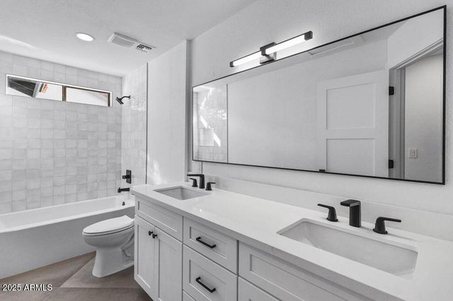 2654 E Kenwood Street, Mesa, AZ 85213