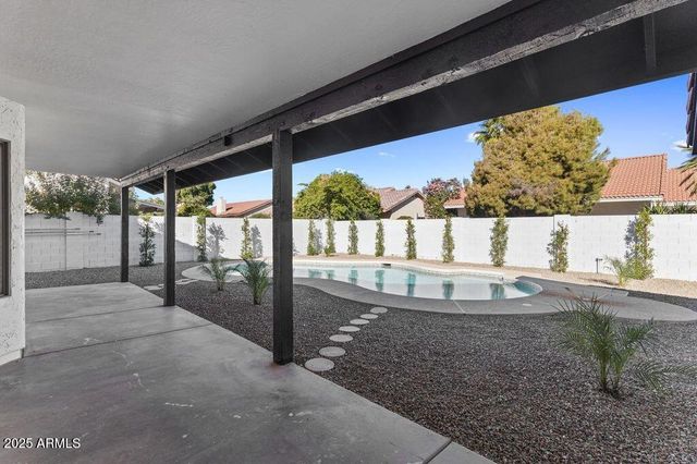 2654 E Kenwood Street, Mesa, AZ 85213