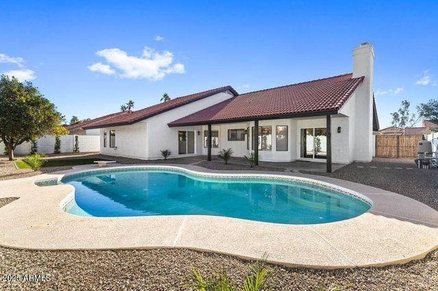 2654 E Kenwood Street, Mesa, AZ 85213