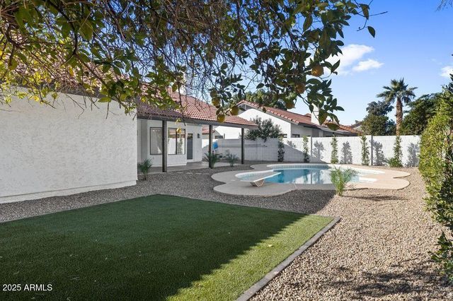 2654 E Kenwood Street, Mesa, AZ 85213