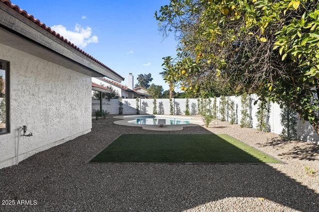 2654 E Kenwood Street, Mesa, AZ 85213