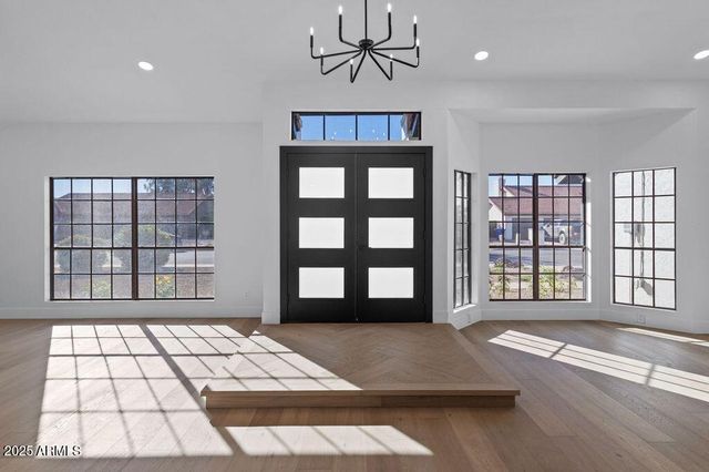 2654 E Kenwood Street, Mesa, AZ 85213