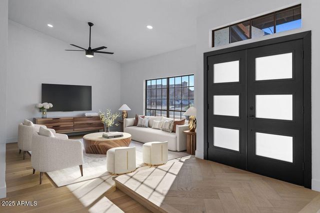 2654 E Kenwood Street, Mesa, AZ 85213