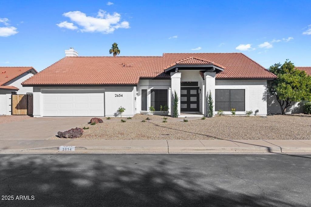 2654 E Kenwood Street, Mesa, AZ 85213